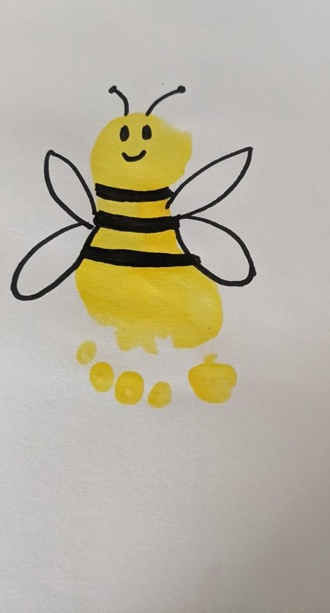 Bee Infant Art, Bumble Bee Footprint, Bee Footprint Craft, Yellow Infant Activities, Bee Handprint Art, Spring Crafts For Infants Baby, Bumblebee Footprint Art, Infant Hand And Footprint Art Cute Ideas, Yellow Crafts For Infants