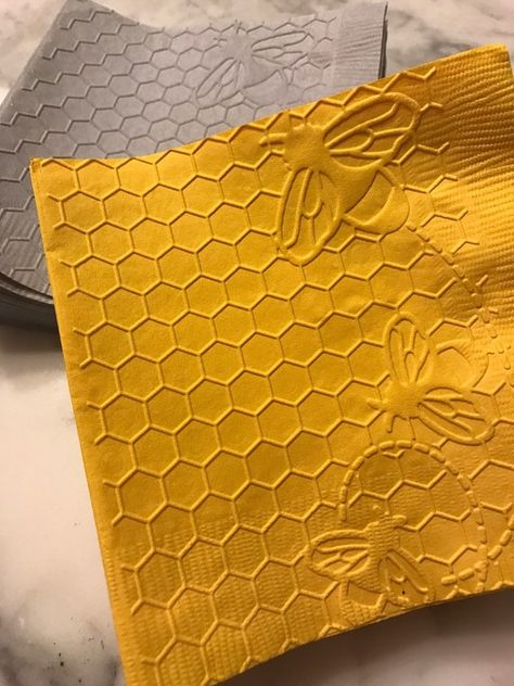 Bee Napkins, Honey Bee Baby Shower, Bee Theme Party, Bee Gender Reveal, Pooh Party, Bee Wedding, Bee Birthday Party, Honey Bee Decor, Bee Baby Shower Theme