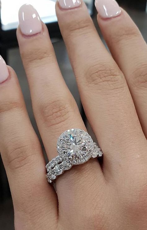 Engagement Ring Selfie, Classy Engagement Ring, Unique Diamond Engagement Rings, Elegant Engagement Rings, Classic Wedding Rings, Gorgeous Engagement Ring, Best Engagement Rings, Stunning Engagement Ring, Morganite Engagement