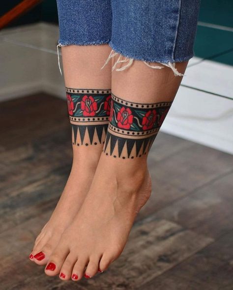 Tato Geisha, Ankle Band Tattoo, Tato Tradisional, Cuff Tattoo, Tattoos Geometric, Tatuaje A Color, Band Tattoo, Girly Tattoos, Up Tattoos