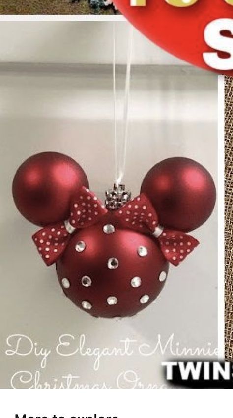 Disney Christmas Crafts, Easy Diy Christmas Ornaments, Jul Diy, Hantverk Diy, Disney Christmas Tree, Disney Christmas Ornaments, Diy Christmas Ornaments Easy, Mickey Christmas, Holiday Crafts Christmas