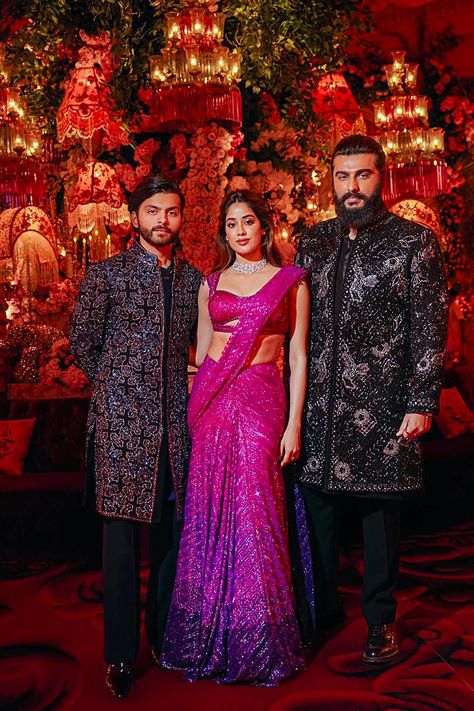 Anant Ambani And Radhika Merchant, Indian Wedding Deco, Janvi Kapoor, Kiran Rao, Radhika Merchant, Anant Ambani, Karishma Kapoor, Jhanvi Kapoor, Wedding Theme Inspiration