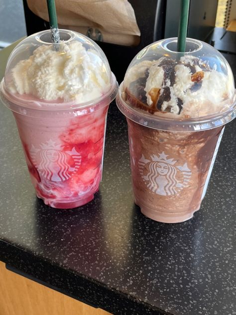 Starbucks Asthetic, Cinnamon Dolce Syrup, Café Starbucks, Chocolate And Strawberry, Fun Summer Drinks, Starbucks Secret Menu Drinks, Cinnamon Dolce, Starbucks Drinks Recipes, Starbucks Secret Menu