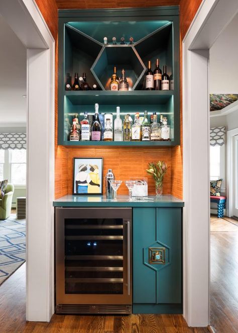 Small Home Bar Ideas, Small Bars For Home, Home Bar Ideas, Ford Interior, Closet Bar, Honeycomb Shelves, Home Bar Rooms, Home Bar Design, Small Bars