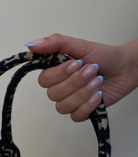 Nails Short Oval French, Fun Neutral Nails Nailart, Round Nails French Tip Color, Oval Colored French Tip Nails, Winter Nails French Tip Blue, Blue Chrome Nails Designs French, Coloured French Tips Almond, Come With Me To Get My Nails Done, Light Blue Vacation Nails