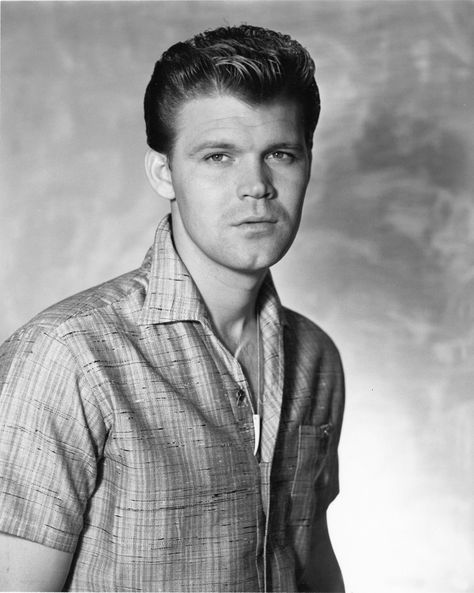 Happy Birthday Glen. You're an inspiration to us all. (GLEN CAMPBELL I'LL BE ME, in theaters October 24th 2014) Glenn Campbell, Glen Campbell, 60s Music, Young Celebrities, Country Music Artists, Rock N’roll, Country Music Stars, Country Music Singers, Country Stars