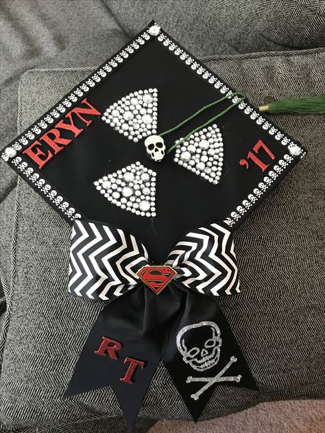 Xray Graduation Cap, Graduation Cap College, Cap Decoration Graduation, Graduation Cap Ideas, Radiology Tech, College Graduation Cap Decoration, Senior Stuff, Diy Graduation Cap, Diy Graduation