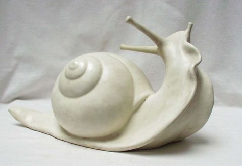 Ceramic Snail, Deco Statue, Art Deco Statue, Snail Art, Tanah Liat, Keramik Design, Ceramics Pottery Art, Pottery Sculpture, Ceramic Animals