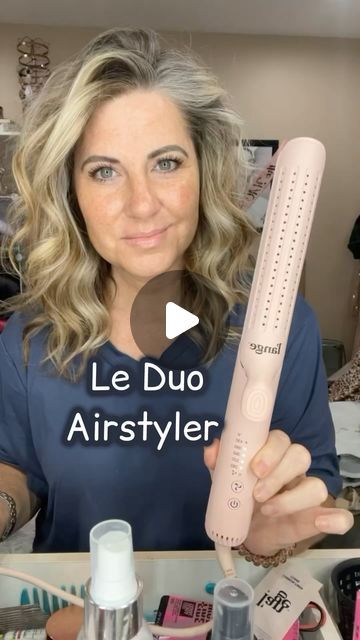 Suzy Turner 🔆 Makeup • Skincare • Hair 🔆 on Instagram: "Covering a few questions l’ve had lately on the LeDuo from @langehair this hair tool is perfect for beginners! #airstyler #hairstyle #beginnerfriendly #hairtools #leduo #momcontent #hairtok #langehair #hairtutorials #TikTokCreatorSearchInsightsIncenti ve #hairstyles" Lange 360 Airflow Styler, Curling Hair With Lange Straightener, How To Curl Hair With Lange Straightener, Best Hair Styling Tools For Fine Hair, Lange Duo Curls, Lange Hair Tools Le Duo Tutorial, L’ange Hair Tutorial, Lange Curling Wand Tutorial, Le Duo Lange Tutorial Short Hair