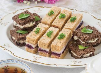 Chicken and Black Raspberry Tea Sandwiches Tuna Salad Tea Sandwiches, Rv Snacks, Tea Foods, Awesome Sandwiches, Sandwich Pictures, Tea Sandwich, Tea Party Sandwiches, Sandwiches Recipes, Tea Sandwiches Recipes