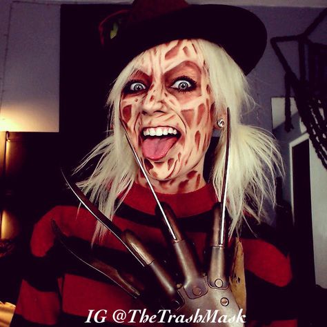 Freddy Krueger makeup Cosplay halloween costume. Freddy Krueger Makeup, Amazing Halloween Costumes, Makeup Cosplay, Movie Makeup, Halloween Horror Movies, Halloween Makeup Scary, Horror Makeup, Halloween Makeup Inspiration, Halloween Makeup Tutorial