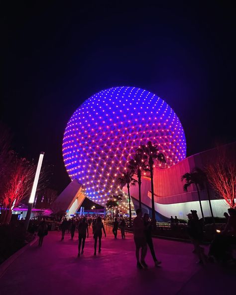 Missing nights in EPCOT. What’s your favorite park to visit at night? There’s something about the magic of Spaceship Earth all lit up ✨ #epcot #disneyworld #disney Disney World Epcot, Spaceship Earth, Walt Disney World, Spaceship, At Night, Disney World, Walt Disney, The Magic, Disney