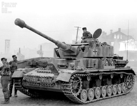 Patton Tank, Panzer Iv, Wwii Photos, Tank Destroyer, Ww2 Tanks, Military Pictures, German Tanks, Battle Tank, World Of Tanks