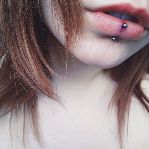 Verticle Labret Lip Piercing Aesthetic, Vertical Labret Aesthetic, Austin Piercing, Vertical Labret Piercing Small Lips, Horizontal Labret Piercing, Double Vertical Labret, Lip Piercing Vertical Labret, Vertical Labret Piercing Jewelry, Vertical Labret Piercing Aesthetic