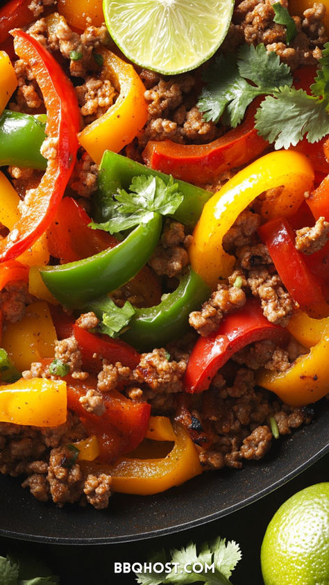 Looking for a quick and flavorful meal? These Ground Turkey Fajitas are packed with spices, lean protein, and tons of flavor! Perfect for an easy meal prep for the week. Pin it now for your next dinner and click through for 40+ more recipes! Turkey Fajitas, Ground Turkey Pasta Recipes, Ground Turkey Meal Prep, Ground Turkey Pasta, Ground Turkey Recipes Easy, Turkey Pasta, Smoked Turkey Recipes, Fajitas Recipe, Smoked Turkey Breast