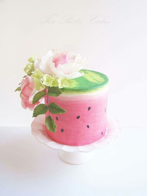 Watermelon Cake Ideas, Watermelon Cakes, Savory Cakes, Watermelon Birthday Parties, Watermelon Baby, Watermelon Cake, Watermelon Party, Mini Tortillas, Watermelon Birthday