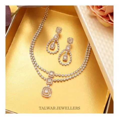 Talwar Jewellers, Antique Necklace Gold, Pendant Sets, Jewelry Designing, Diamond Pendant Sets, International Jewelry, Diamond Jewel, Necklace Sets, Antique Necklace