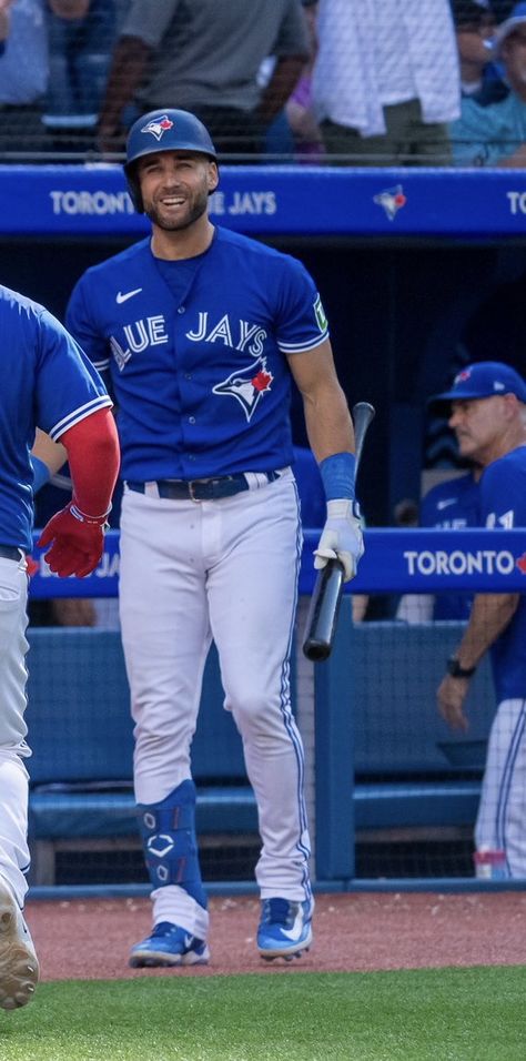 Kevin Kiermaier, Hot Baseball Players, Baseball Men, Blue Jays Baseball, Baseball Guys, Toronto Blue Jays, Play Ball, Blue Jays, Baseball Players