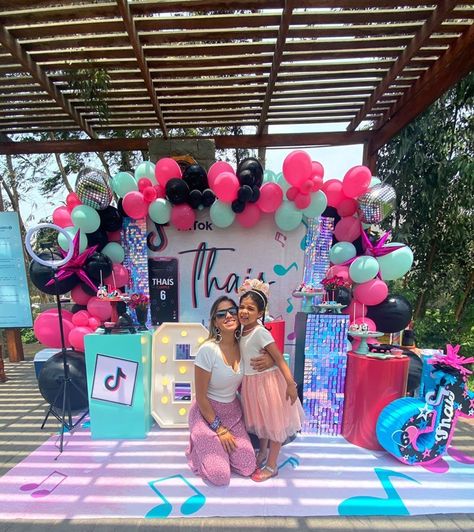 Tik Tok Party Ideas For Kids, Tiktok Theme Birthday Party, Tiktok Party Ideas, Tiktok Party, Tiktok Birthday Party Ideas, Tik Tok Birthday Party Ideas, Grad Photography, Rainbow Theme Party, Pool Birthday