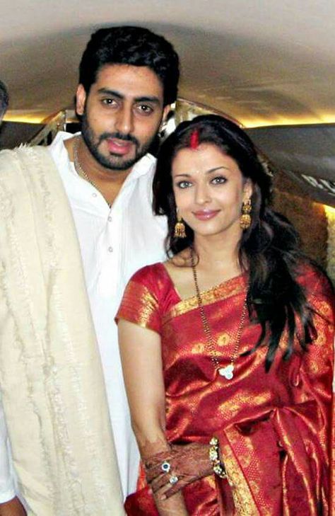 AiShWaRyA Raİ BaChaN & AbHiShEk BaChaN  !!!!!!! Wedding Astrology, Andal Kondai, Aishwarya Rai Wedding, Aishwarya Abhishek, जन्मदिन की शुभकामनाएं, Goa Wedding, Abhishek Bachchan, Wedding Anniversary Celebration, Celebrity Makeup Looks