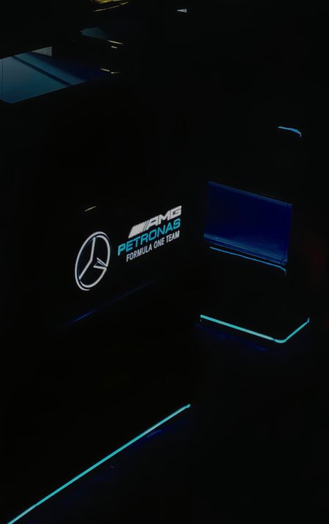 F1 Racing Aesthetic Mercedes, Formula One Aesthetic Mercedes, Mercedes Girl Aesthetic F1, F1 Aesthetic Mercedes, Mercedes F1 Aesthetic, Mercedes Core, F1 Notebook, F1 Background, Mercedes Amg Petronas Formula 1