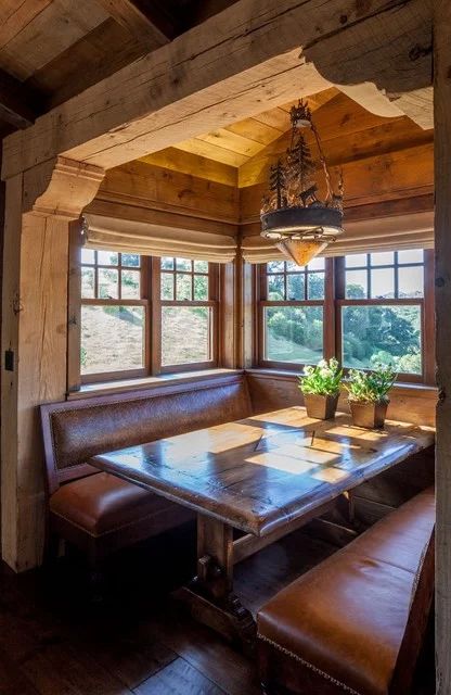 Cozy Cabin Family Room, Mountain Cabin Dining Room, Cozy Cabin Dining Room, Log Cabin Restaurant, Cabin Dining Room Ideas, Small Cabin Interiors Rustic Simple, Cabin Interiors Rustic Decorating Ideas, Cabin Aesthetic Interiors, Chalet Dining Room