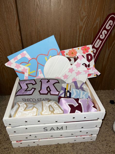 Initiation Basket Sorority, Initiation Ideas, Initiation Basket, Sorority Baskets, Chico State, Big Little Basket, Tri Sigma, Sorority Crafts, Sigma Kappa