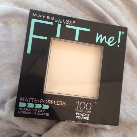 Maybelline fit me, 100 translucent powder. Maybelline Fit Me Powder, Fit Me Powder, Organic Almond Milk, Makeup 2023, Bday Wishlist, Girly Makeup, Makeup Accesories, Cream Contour, Brush Makeup