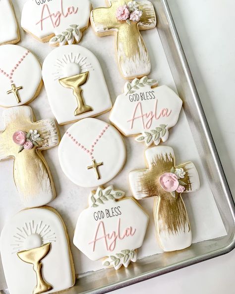 Goodies with Glam on Instagram: “Ayla’s First Communion 💕 such beautiful colors! I’m so happy to get back to sharing cookies with you all this week! Also, I’m ready to…” Communion Cookies, Baptism Cookies, First Communion Decorations, Communion Decorations, Communion Party, Mom Day, Easter Cookies, First Holy Communion, Birthday Cookies