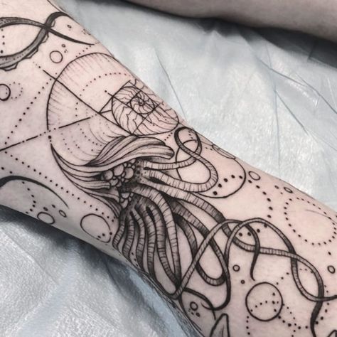 Golden Spiral Tattoo, Fibonacci Spiral Tattoo, Golden Ratio Tattoo, Fibonacci Tattoo, Spiral Tattoos, Upper Arm Tattoos, Fibonacci Spiral, Octopus Tattoo, Mermaid Tattoo