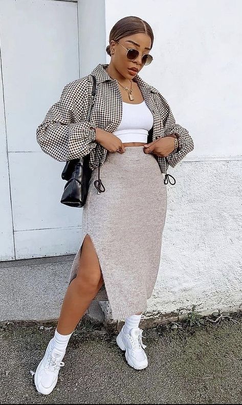 Dressy Casual Outfits, Skirt And Sneakers, Looks Street Style, Classy Casual Outfits, Looks Black, Brunch Outfit, Looks Chic, Cute Simple Outfits, Fall Fashion Outfits