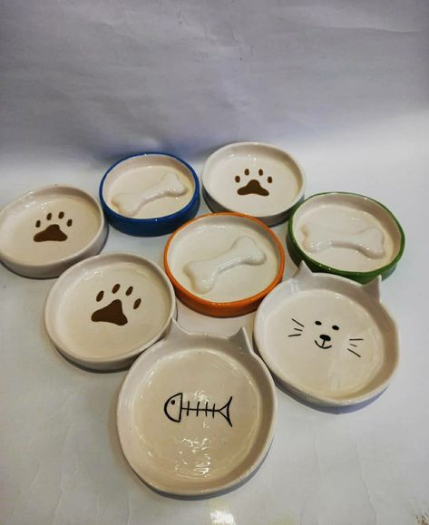 Ceramic Dog Bowl Painting Ideas, Clay Dog Bowl, Pottery Dog Bowl, Dog Pottery, Diy Pottery Painting, Ceramic Dog Bowl, Clay Plates, Diy Ceramic, Clay Crafts Air Dry