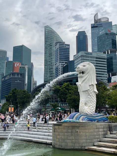 Merlion Park in Singapore Singapore Merlion, Merlion Singapore, Singapore Architecture, Singapore, Architecture