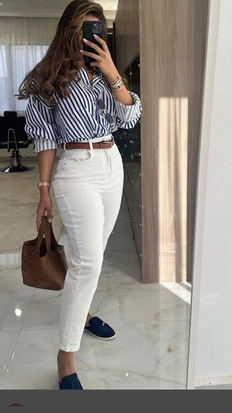 Summer Office Outfits Work Chic, Business Uniform, Modest Street Fashion, Casual Work Outfits Women, Stylish Work Attire, Business Casual Outfits For Work, Casual Day Outfits, Classy Work Outfits, Classy Casual Outfits