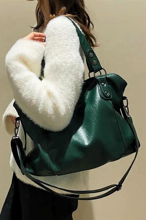 Bag Inspo Aesthetic, Big Bags For Women, Big Leather Bag, Bag Outfit Ideas, Big Shoulder Bag, Soft Leather Crossbody Bag, Uni Bag, Big Tote Bags, Big Bag