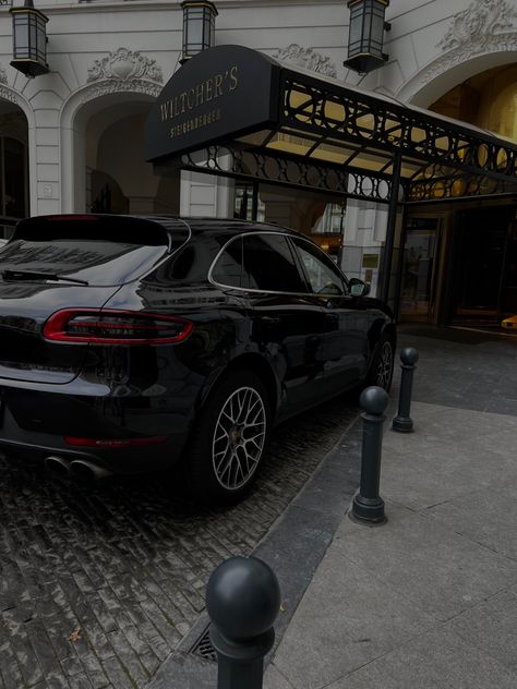 #aesthetic #city #citylife #brussels #bruxelles #luxurylife #luxurygoals #porsche #life #lifestyle Aesthetic City, Luxury Life, City Life, Brussels, Belgium, Porsche, Lifestyle, Quick Saves