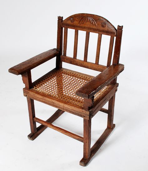 Antique Philippine Colonial Arm-chair. Filipino Furniture Traditional, Filipino Furniture, Filipino Interior, Vintage Filipino, Filipino Interior Design, Native Decor, Filipino House, Colonial Chair, Heritage Furniture