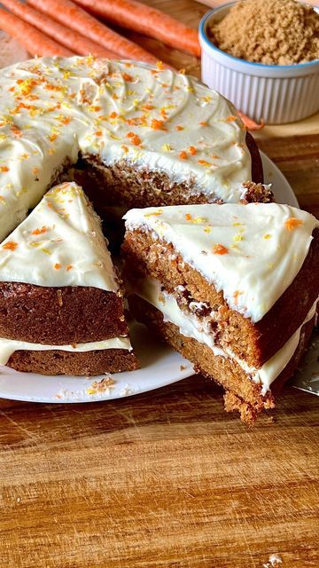 Best Carrot Cake Recipe, The Best Carrot Cake, Cake Carrot, Homemade Carrot Cake, Best Carrot Cake, Carrot Cake Recipe, Fall Baking, Fall Desserts, Carrot Cake