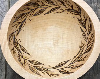 Wood Burned Bowls, Wood Burn Designs, Wood Burning Crafts, Wood Burner, Wood Burning Art, Bowl Designs, Wood Carving Art, Wood Bowls, Wooden Bowls