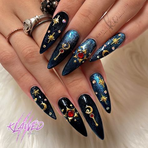 Dark Lady Sailor Moon Nails, Sailor Moon Nails Acrylic, Pluto Nails, Moon Nail Art Design, Sailor Moon Nails Design, Sailor Moon Inspired Nails, Moon Inspired Nails, Uñas Sailor Moon, Sailor Moon Nail Art