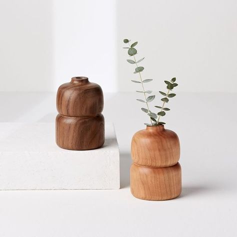 Wooden Vases, Lathe Projects, 강아지 그림, Wooden Statues, Wooden Vase, Branch Decor, Wood Turning Projects, Wooden Figurines, Glass Vials