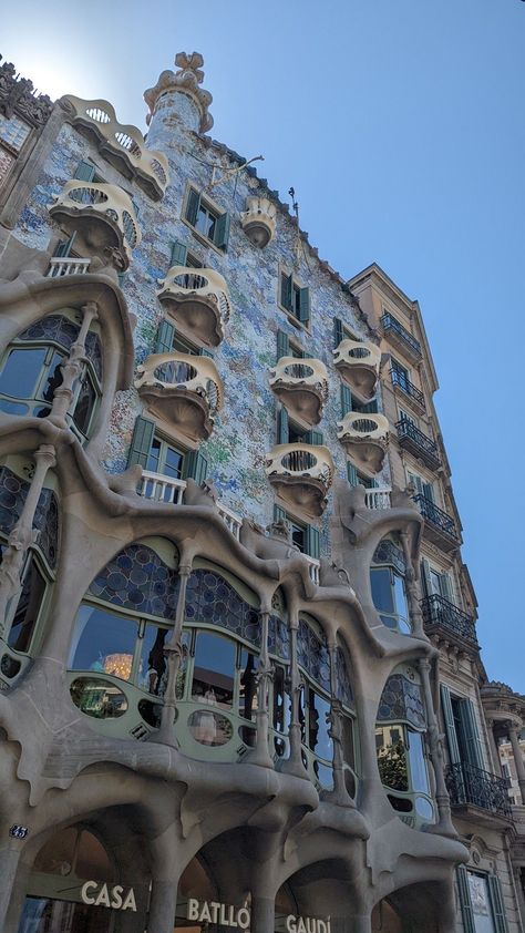 Aire Barcelona Style, Barcelona Aesthetic, Barcelona Architecture, Spain Aesthetic, Barcelona City, Barcelona Travel, Future Travel, European Summer, Barcelona Spain