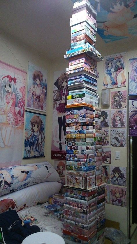 Otaku Room, Anime Room, Room Goals, Japan Aesthetic, Cute Room Ideas, Manga Collection, Kawaii Room, Dream Room Inspiration, Room Makeover Inspiration