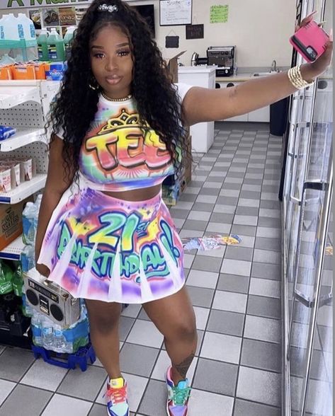 Plus 90s Fashion Outfits, Airbrush Freaknik Outfits, Sweet 16 Airbrush Outfits, 80 Theme Party Outfit Women, 200s Party Theme, Candy Land Outfit Ideas, 90 Style Outfits 90s Fashion Party, 2000s Birthday Outfit, 90s Freaknik Outfits Black Women