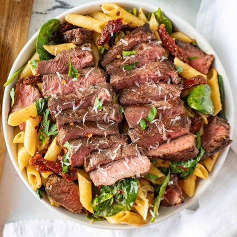 Tri Tip Pasta, Steak And Pesto Pasta, Leftover Steak Pasta, Leftover Steak Pasta Recipes, Pasta Recipes With Beef, Steak And Pasta Dinner, Steak And Pasta Recipes, Steak Pasta Recipes, Pasta With Steak