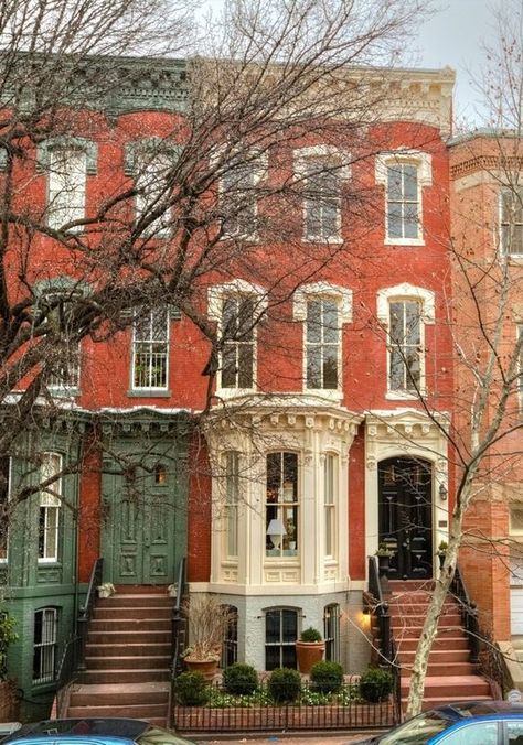 Dc Brownstone, Brownstone Homes, New York Brownstone, Japandi House, Georgetown Washington Dc, Washington Houses, New Victorian, Zillow Homes, Row House