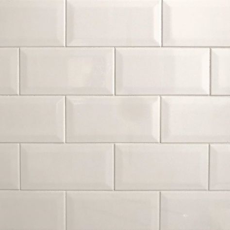 Apartamento 031 on Instagram: “Não resisti ao charme do metro white e tive que tirar essa foto conceitual lá no banheiro 😂 Sei que esse revestimento é a escolha de muita…” Metro White, Tile Floor, Flooring, Texture, On Instagram, White, Instagram