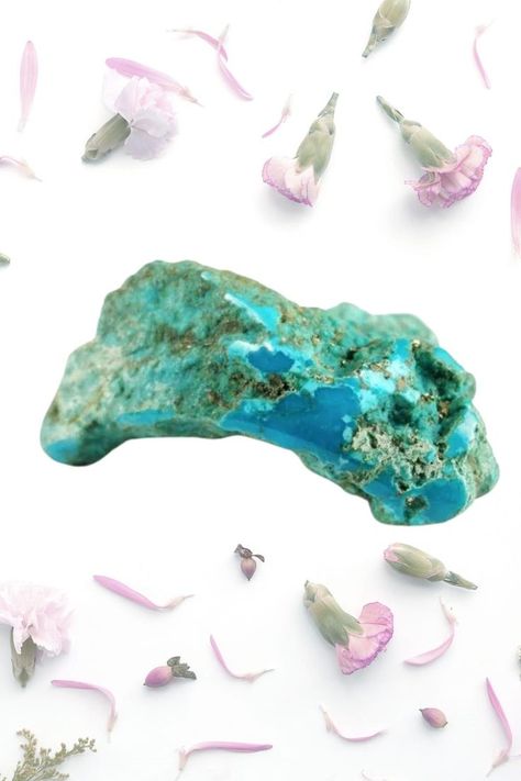 turquoise Cultures Around The World, Green Gem, Green Hues, Beautiful Rocks, Green Gems, Jewelry Designer, Special Places, Blue And Green, Did You Know