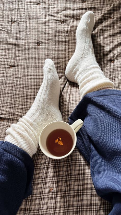 Cozy Socks Aesthetic, Knitting Sock, I Zombie, Aesthetic Socks, Valentines Socks, Socks Aesthetic, Cable Knit Socks, Socks Packaging, Winter Outfits Aesthetic