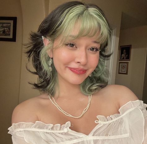 Matcha Green Hair, Hair Inspo Art, Blue Hair And Pronouns, Pastel Green Hair, Fashion Hair Color, Holy Guacamole, Moon Fairy, Straight Hair Cuts, Hippie Hair